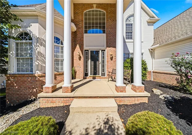 Photo 3 of Single family home for sale at 5432 Brk Run Dr, Medina, OH 44256 | MLS# 5243192 | Listing updated on 2026-09-12