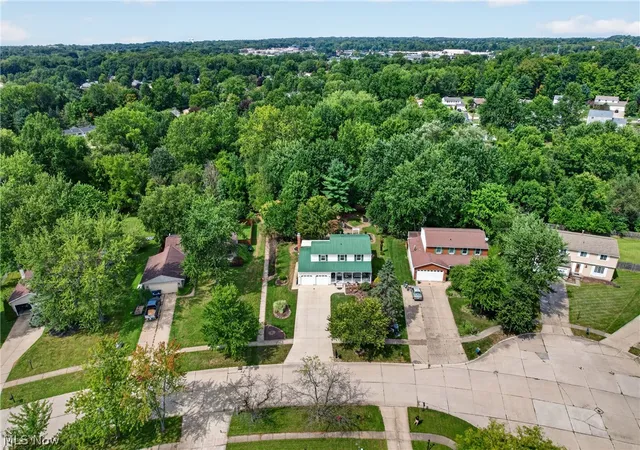 Photo 2 of Sale Pending at 1690 Lares Ln, Brunswick, OH 44212 | MLS# 5240968 | Listing updated on 2026-09-13