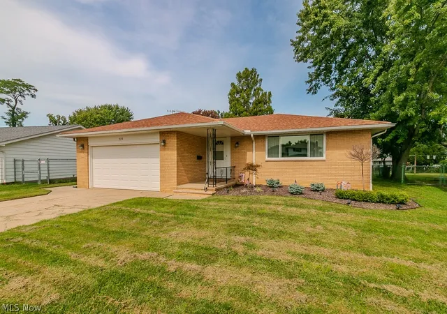 Photo 2 of Sale Pending at 223 Shore Dr, Eastlake, OH 44095 | MLS# 5243425 | Listing updated on 2026-09-14