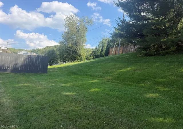 Photo 3 of Single family home for sale at 1813 Walnut St, Coshocton, OH 43812 | MLS# 5243163 | Listing updated on 2026-09-23