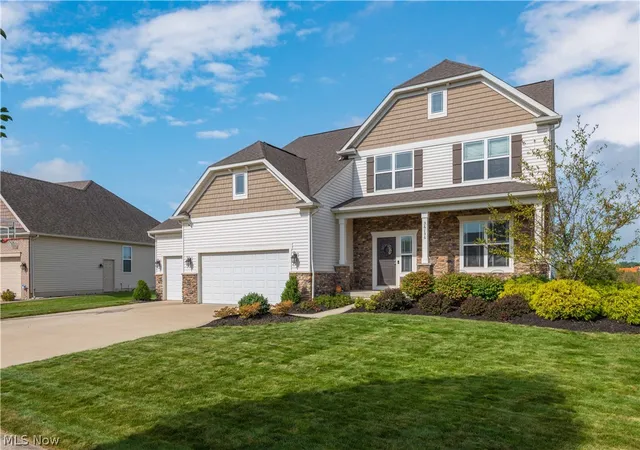 Photo 2 of Single family home for sale at 36136 W Shore Pkwy, North Ridgeville, OH 44039 | MLS# 5243004 | Listing updated on 2026-10-01