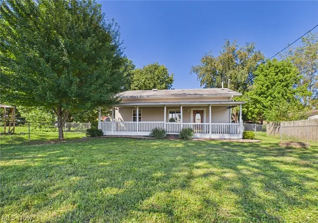Photo 1 of Single family home for sale at 505 Walnut St, Belpre, OH 45714 | MLS# 5242818 | Listing updated on 2026-09-22