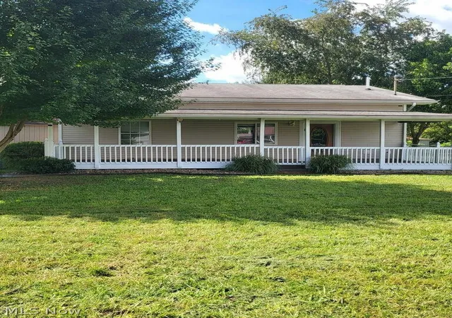 Photo 2 of Single family home for sale at 505 Walnut St, Belpre, OH 45714 | MLS# 5242818 | Listing updated on 2026-09-22