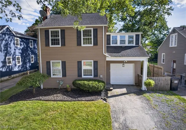 Photo 2 of Single family home for sale at 65 Arlene Ave, Youngstown, OH 44512 | MLS# 5243408 | Listing updated on 2026-10-05