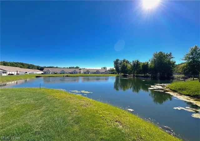 Listing Photo 2 - Condo for sale in building located at 6000 Lake Rd W, Ashtabula, OH 44004 - Unit #423