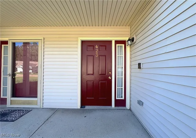 Photo 3 of Condo for sale at 6000 Lake Rd W #423, Ashtabula, OH 44004 | MLS# 5243378 | Listing updated on 2026-09-09
