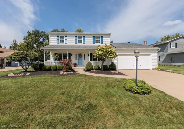 Photo 1 of Single family home for sale at 316 Crestview Dr, Elyria, OH 44035 | MLS# 5240868 | Listing updated on 2026-09-14