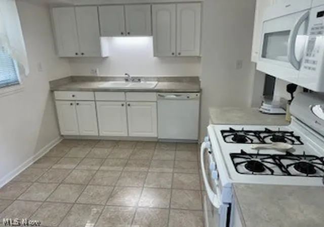 Photo 3 of Single family home for sale at 648 Belmont Dr, Painesville, OH 44077 | MLS# 5243461 | Listing updated on 2026-09-14