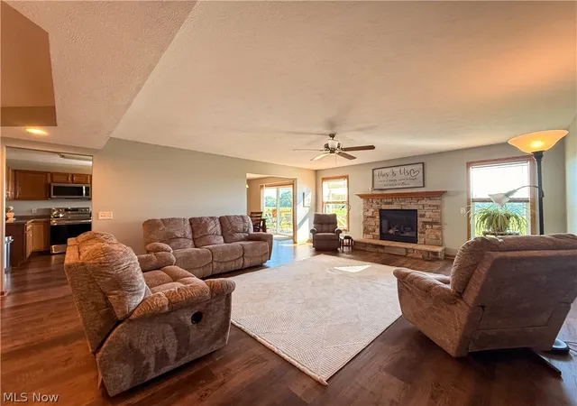 Photo 3 of Sale Pending at 125 Pondview Cir, Rittman, OH 44270 | MLS# 5243454 | Listing updated on 2026-09-14