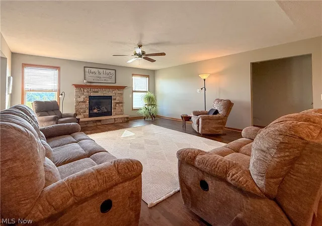 Listing Photo 5 - Condo for sale in building located at 125 Pondview Cir, Rittman, OH 44270