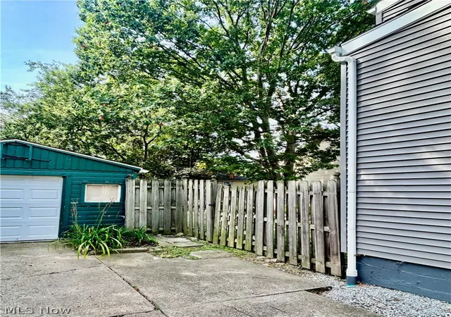 Photo 25 of Single family home for sale at 11921 Franklin Blvd, Lakewood, OH 44107 | MLS# 5243384 | Listing updated on 2026-09-10