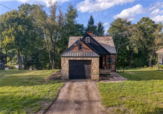 Single family home for sale at 146 Spruce Dr NW, North Canton, OH 44720 | MLS# 5243486