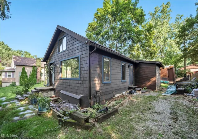 Photo 3 of Sale Pending at 101 Radnor Ave, Coventry Township, OH 44319 | MLS# 5243480 | Listing updated on 2026-09-14