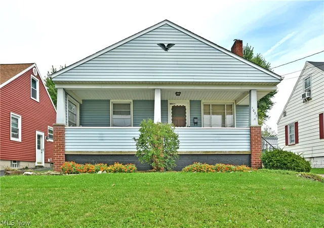 Photo 1 of Single family home for sale at 1053 Washington Ave, Girard, OH 44420 | MLS# 5243541 | Listing updated on 2026-09-13