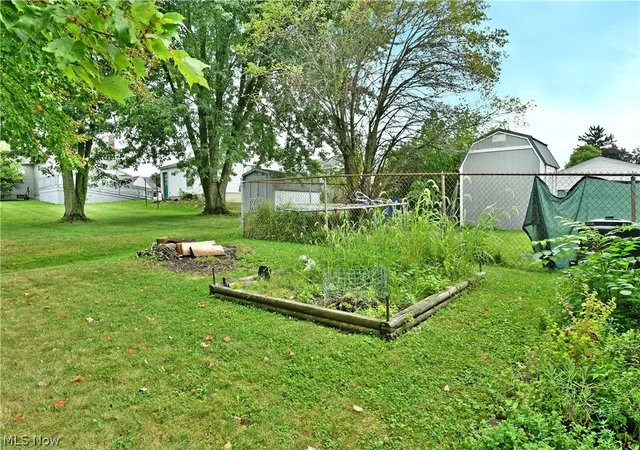 Photo 4 of Single family home for sale at 1053 Washington Ave, Girard, OH 44420 | MLS# 5243541 | Listing updated on 2026-09-13
