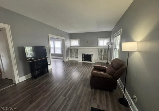 Photo 2 of Single family home for sale at 1138 Roslyn Ave Sw, Canton, OH 44710 | MLS# 5243591 | Listing updated on 2026-09-10