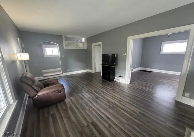 Photo 3 of Single family home for sale at 1138 Roslyn Ave Sw, Canton, OH 44710 | MLS# 5243591 | Listing updated on 2026-09-10