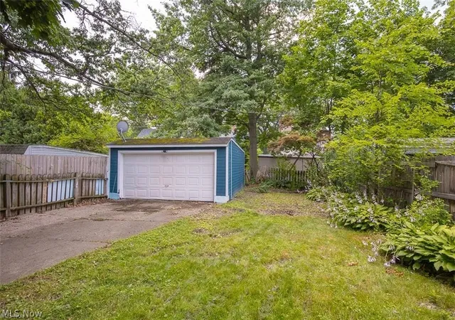 Photo 38 of Single family home for sale at 848 Beverly Rd, Cleveland, OH 44121 | MLS# 5243450 | Listing updated on 2026-09-09