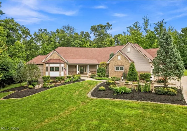 Single family home for sale at 4513 Sunset Cvs Dr, Medina, OH 44256 | MLS# 5242999