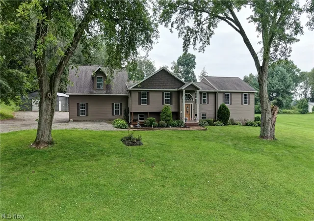 Photo 1 of Sale Pending at 9263 Manchester Ave Sw, Beach City, OH 44608 | MLS# 5242331 | Listing updated on 2026-10-03