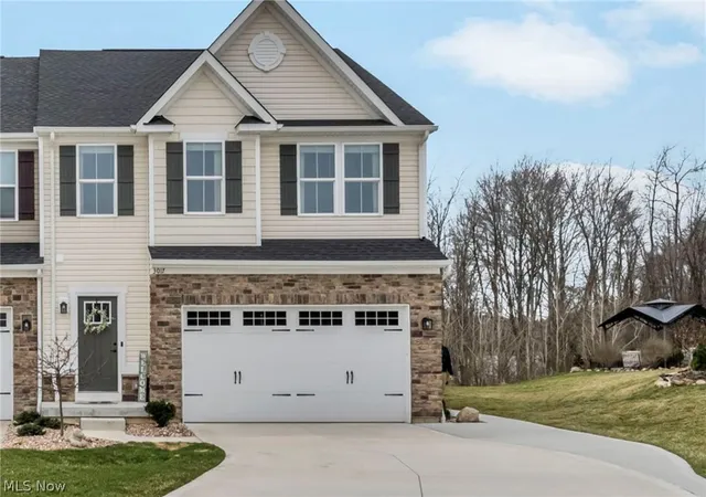 Photo 1 of Townhouse for sale at 3017 Bonita Cir Se, Canal Fulton, OH 44614 | MLS# 5242281 | Listing updated on 2026-09-30