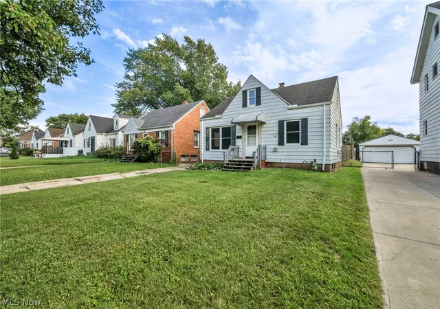Photo 3 of Single family home for sale at 13305 Highlandview Ave, Cleveland, OH 44135 | MLS# 5243102 | Listing updated on 2026-09-14