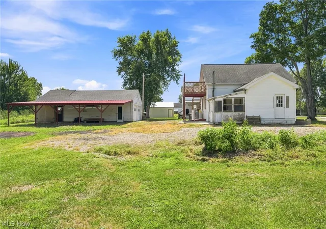 Photo 3 of Sale Pending at 21713 State Route 301, Wellington, OH 44090 | MLS# 5242924 | Listing updated on 2026-09-13