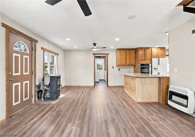 Photo 3 of Sale Pending at 21713 State Route 301, Wellington, OH 44090 | MLS# 5242924 | Listing updated on 2026-09-13