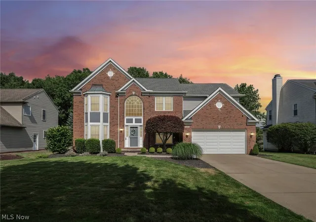 Photo 3 of Sale Pending at 10392 Andover Dr, Twinsburg, OH 44087 | MLS# 5241190 | Listing updated on 2026-10-05
