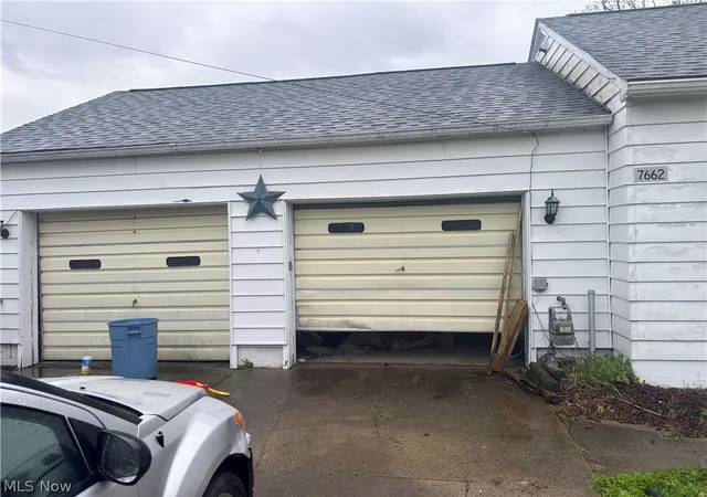 Photo 3 of Single family home for sale at 7662 Commerce St, Negley, OH 44441 | MLS# 5243630 | Listing updated on 2026-09-10