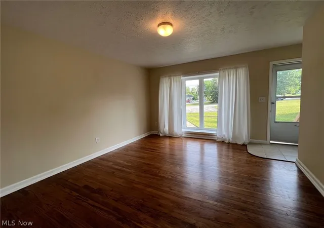 Listing Photo 4 - Condo for sale in building located at 438 N St, Chardon, OH 44024 - Unit #7A