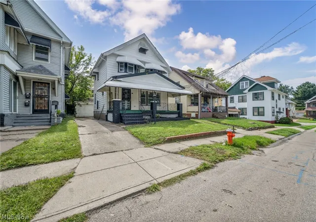 Photo 3 of Single family home for sale at 11714 Oakview Ave, Cleveland, OH 44108 | MLS# 5243099 | Listing updated on 2026-09-10