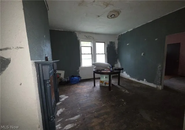 Photo 4 of Single family home for sale at 621 Linden Ave, Steubenville, OH 43952 | MLS# 5243640 | Listing updated on 2026-09-10