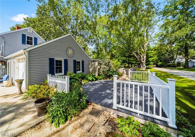 Photo 3 of Single family home for sale at 1809 W 16th Street, Ashtabula, OH 44004 | MLS# 5243262 | Listing updated on 2026-09-13
