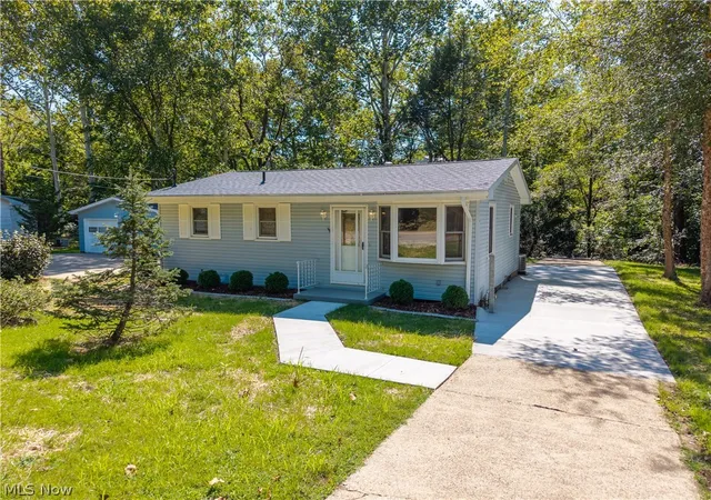 Photo 3 of Single family home for sale at 1038 Hadley Ln, Marietta, OH 45750 | MLS# 5243698 | Listing updated on 2026-09-12