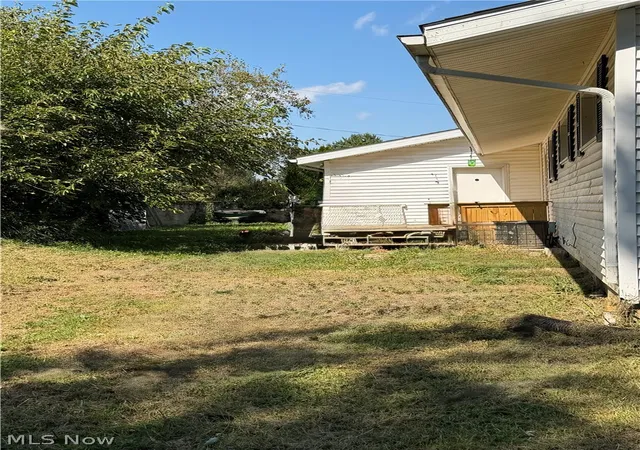 Photo 3 of Single family home for sale at 165 Chapel Hl Rd, Zanesville, OH 43701 | MLS# 5243697 | Listing updated on 2026-09-10