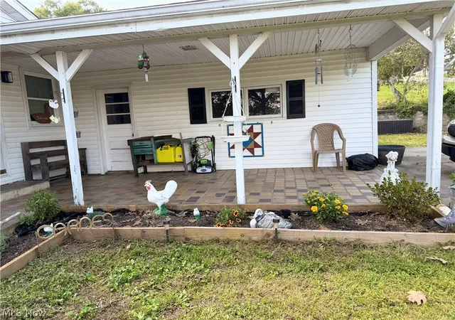 Photo 4 of Single family home for sale at 165 Chapel Hl Rd, Zanesville, OH 43701 | MLS# 5243697 | Listing updated on 2026-09-10