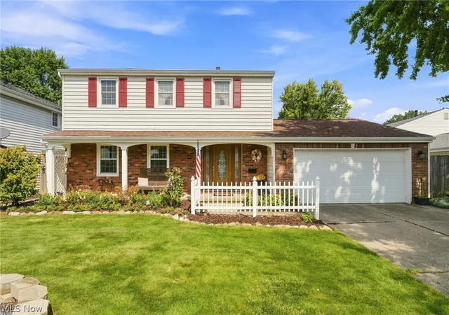 Photo 1 of Sale Pending at 136 Illinois Cir, Elyria, OH 44035 | MLS# 5243277 | Listing updated on 2026-09-13