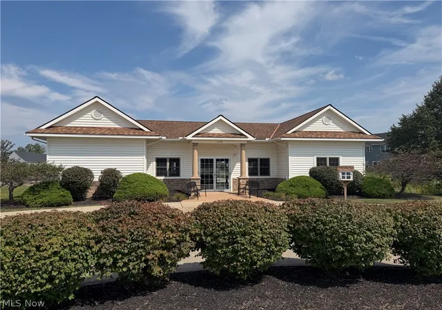 Photo 44 of Single family home for sale at 6199 E Meadow Farm Ln, Lorain, OH 44053 | MLS# 5243185 | Listing updated on 2026-09-10