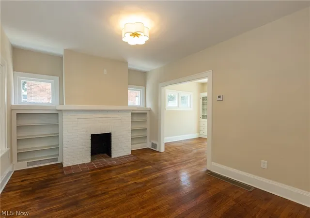 Photo 4 of Single family home for sale at 3520 Bainbridge Rd, Cleveland, OH 44118 | MLS# 5233662 | Listing updated on 2026-09-13