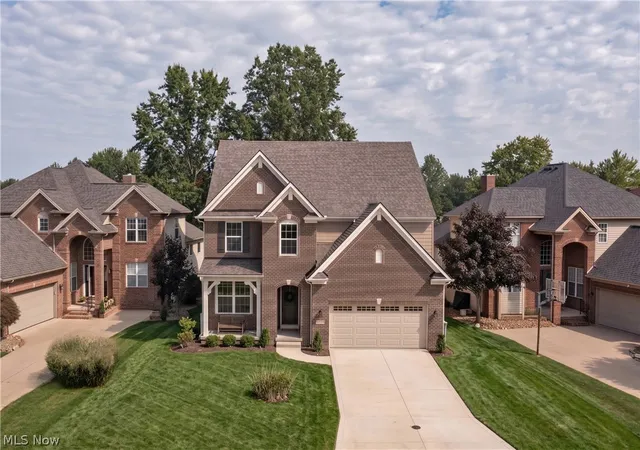 Photo 2 of Single family home for sale at 34244 Crown Colony Dr, Avon, OH 44011 | MLS# 5240282 | Listing updated on 2026-10-03