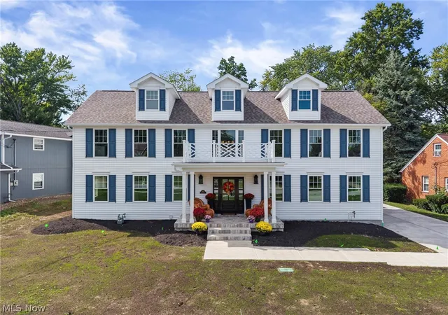 Photo 1 of Single family home for sale at 542 Humiston Dr, Bay Village, OH 44140 | MLS# 5243324 | Listing updated on 2026-09-10