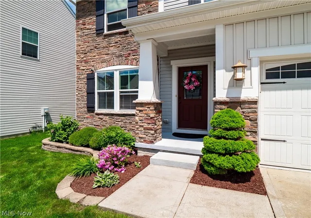 Photo 3 of Sale Pending at 3149 Blackburn Ln, Brunswick, OH 44212 | MLS# 5243664 | Listing updated on 2026-09-22