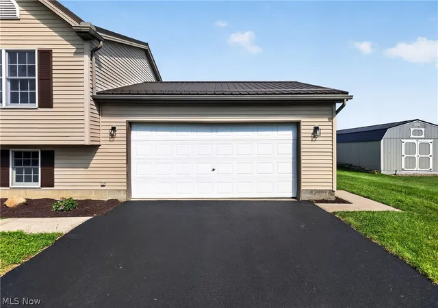 Photo 44 of Single family home for sale at 3250 Hoagland Blackstub Rd, Cortland, OH 44410 | MLS# 5243402 | Listing updated on 2026-09-21