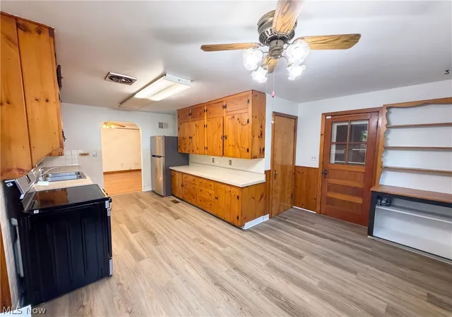 Photo 3 of Single family home for sale at 29352 Waldensa Ave, Wickliffe, OH 44092 | MLS# 5241123 | Listing updated on 2026-09-21
