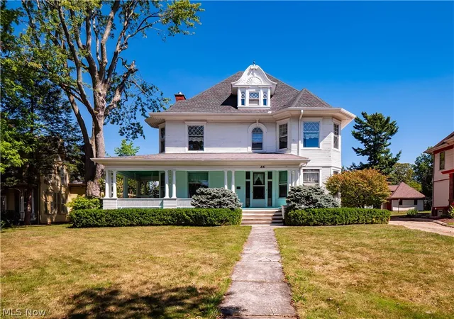 Photo 1 of Single family home for sale at 841 Center St, Ashland, OH 44805 | MLS# 5243727 | Listing updated on 2026-10-06