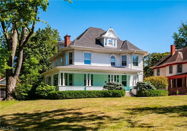 Photo 2 of Single family home for sale at 841 Center St, Ashland, OH 44805 | MLS# 5243727 | Listing updated on 2026-10-06