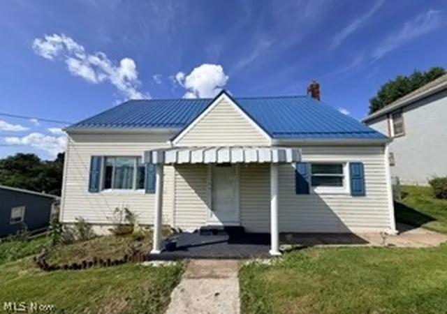 Photo 1 of Single family home for sale at 114 S 14th Street, Weirton, WV 26062 | MLS# 5242045 | Listing updated on 2026-09-10