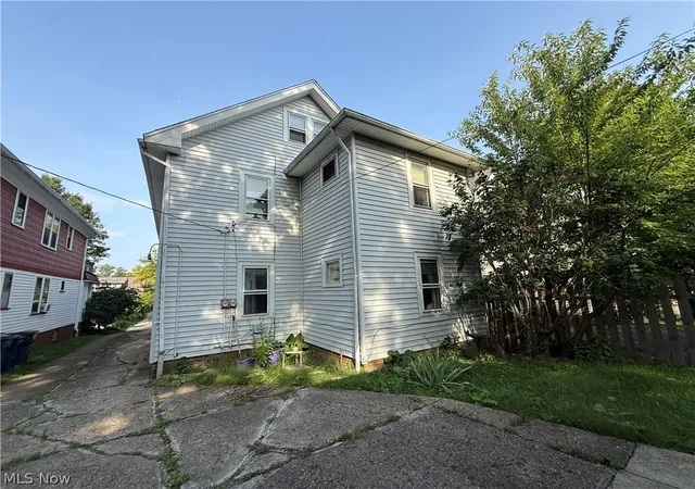 Photo 3 of Multi family home for sale at 2169 Oakdale Rd, Cleveland, OH 44118 | MLS# 5243723 | Listing updated on 2026-09-10