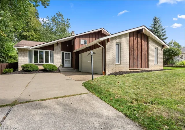 Photo 2 of Single family home for sale at 7653 Trenton Trl, Cleveland, OH 44130 | MLS# 5243807 | Listing updated on 2026-09-10